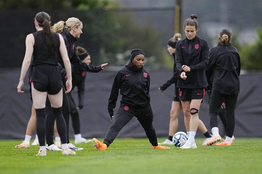 Hậu vệ tuyển Mỹ gọi Việt Nam là 'đối thủ bí ẩn', chỉ ra cách đối phó - Ảnh 2.