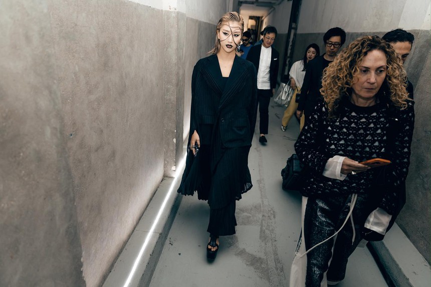 Quỳnh Anh Shyn: Rũ bỏ cái 'mác' hotgirl, vụt sáng thành fashionista nổi tiếng trong giới thời trang - Ảnh 8.