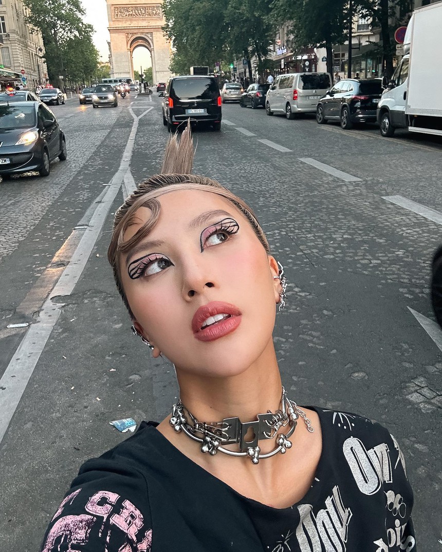 Quỳnh Anh Shyn: Rũ bỏ cái 'mác' hotgirl, vụt sáng thành fashionista nổi tiếng trong giới thời trang - Ảnh 6.