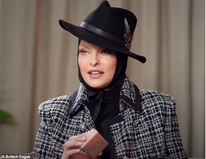 (Bài đăng thứ 7) Bê bối và bi kịch cay đắng sau hào quang của các siêu mẫu thập niên 1990 Cindy Crawford, Naomi Campbell... - Ảnh 8.