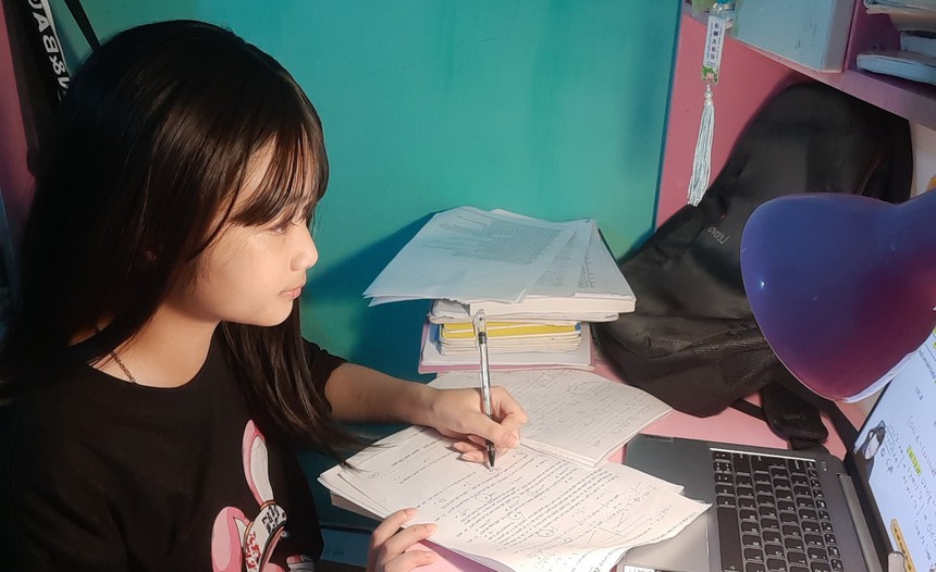 Vượt qua bệnh tật trở thành thủ khoa khối C - Ảnh 2.