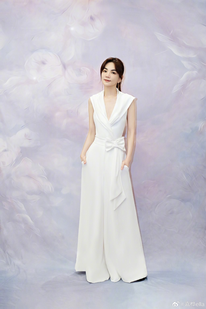 Nằm trong đội hình chiến thắng, Chi Pu giật thêm 2 giải phụ tại Đạp gió 2023 - Ảnh 4.