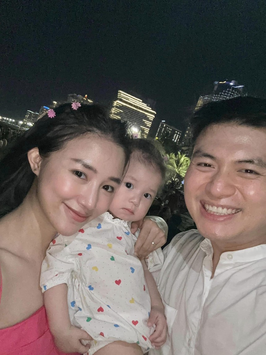 Từ danh xưng hotgirl Hà Thành, Salim chuyển thành hotmom gây 'bão' mạng xã hội - Ảnh 9.