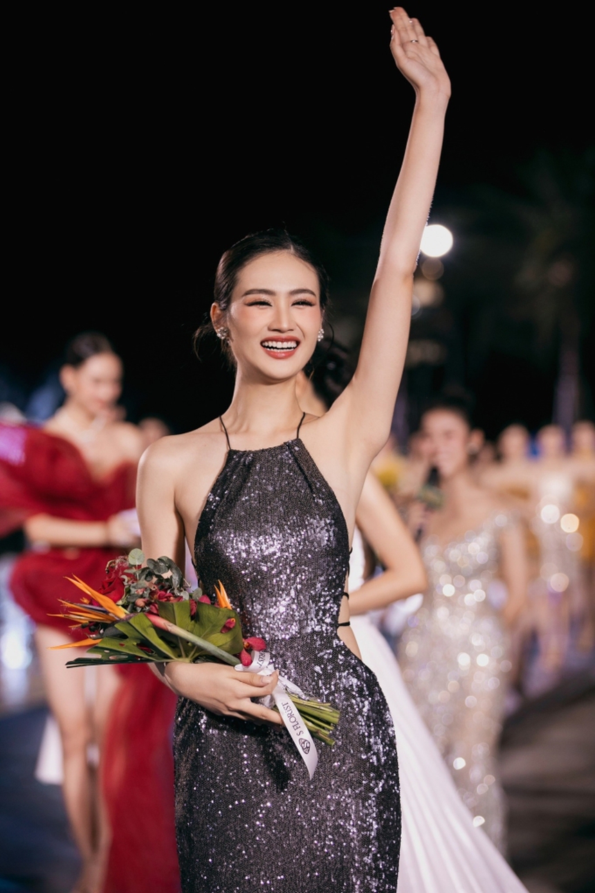 Huỳnh Trần Ý Nhi đăng quang Miss World Vietnam 2023 - Ảnh 5.