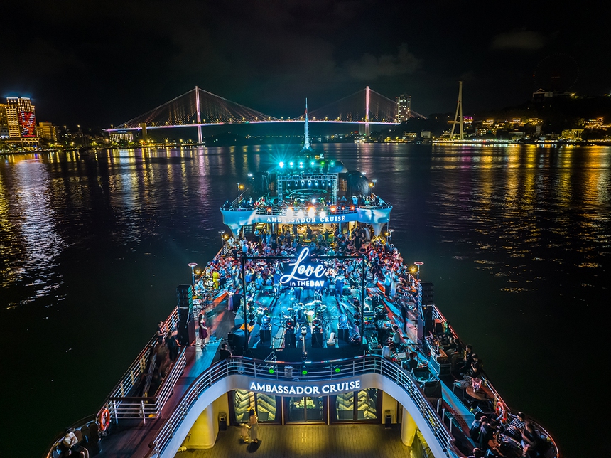 Guitarist Trần Tuấn Hùng cùng con trai "Trở về Bông hồng thuỷ tinh" - Ảnh 5.