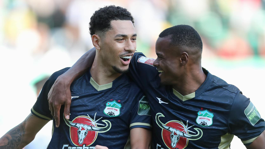 Bóng đá Việt Nam 23/7: Dương Thị Vân đạt chỉ số ấn tượng, HAGL và SLNA trụ hạng - Ảnh 3.