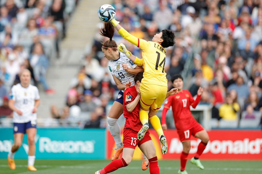 Bóng đá Việt Nam 25/7: Tuyển nữ Việt Nam tập kín, CAHN mất trung vệ quan trọng - Ảnh 5. Bóng đá Việt Nam 25/7: Tuyển nữ Việt Nam tập kín, CAHN mất trung vệ quan trọng - Ảnh 5.