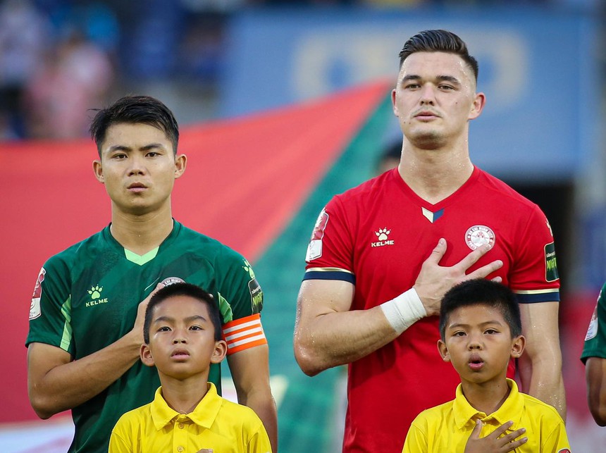 Rời CAHN, Patrik Lê Giang cứu thua ngoạn mục như ‘người nhện’, trở thành niềm hy vọng của CLB TP.HCM - Ảnh 4.