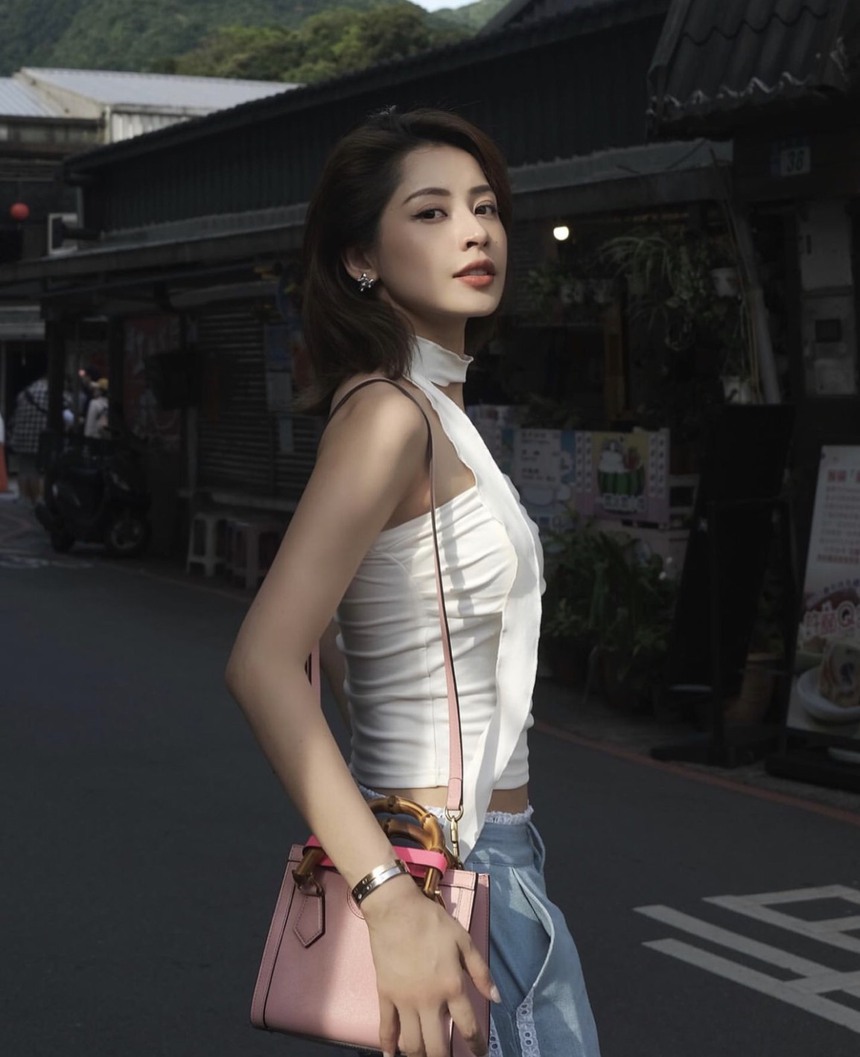 Sao Việt 24/7: Cẩm Ly tập hát cùng hội bạn thân, Quỳnh Nga tự tin khoe mặt mộc đẹp 'miễn chê' - Ảnh 3.