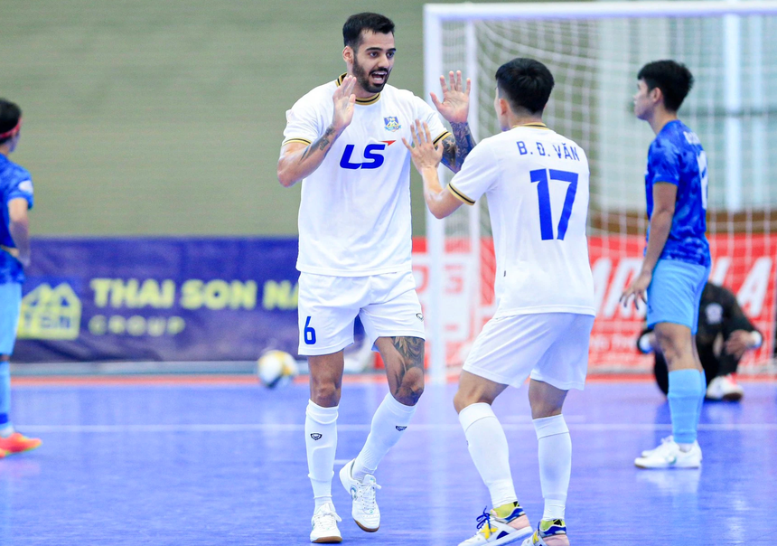 Văn Ý trắng lưới, Thái Sơn Nam vượt áp lực trên ngôi đầu - Ảnh 3.