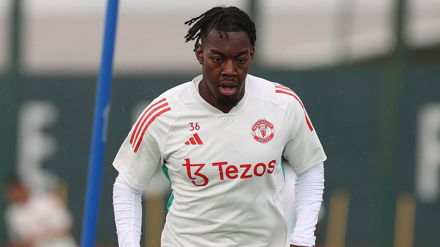 Tin chuyển nhượng MU 24/7: MU chiêu mộ thủ môn Nhật Bản, chia tay Elanga - Ảnh 6.