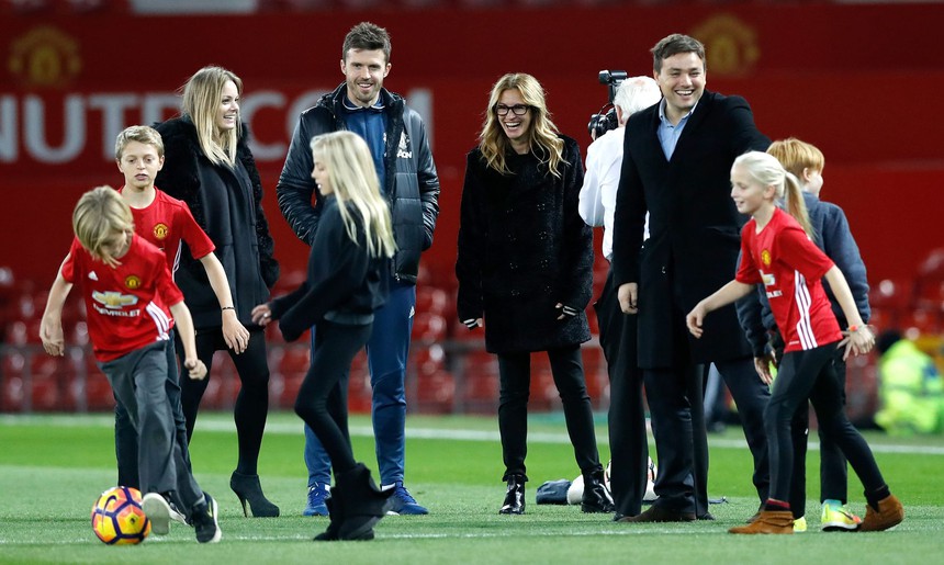 Julia Roberts vui vẻ với cầu thủ MU, fan gọi Guardiola là 'kẻ thất bại' - Ảnh 9.