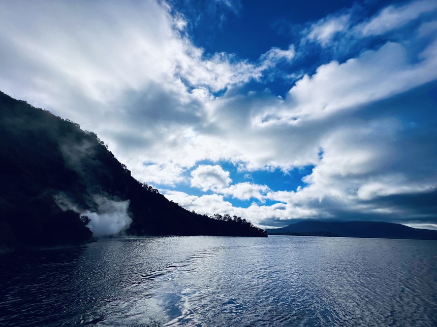 Trên “mảnh đất của những đám mây trắng chạy dài” - Ảnh 3. Trên “mảnh đất của những đám mây trắng chạy dài” - Ảnh 3.