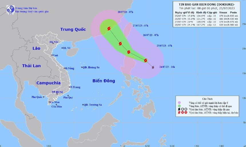 Tin mới bão gần biển Đông: Cơn bão Doksuri mạnh lên, biển động dữ dội - Ảnh 1. Tin mới bão gần biển Đông: Cơn bão Doksuri mạnh lên, biển động dữ dội - Ảnh 1.