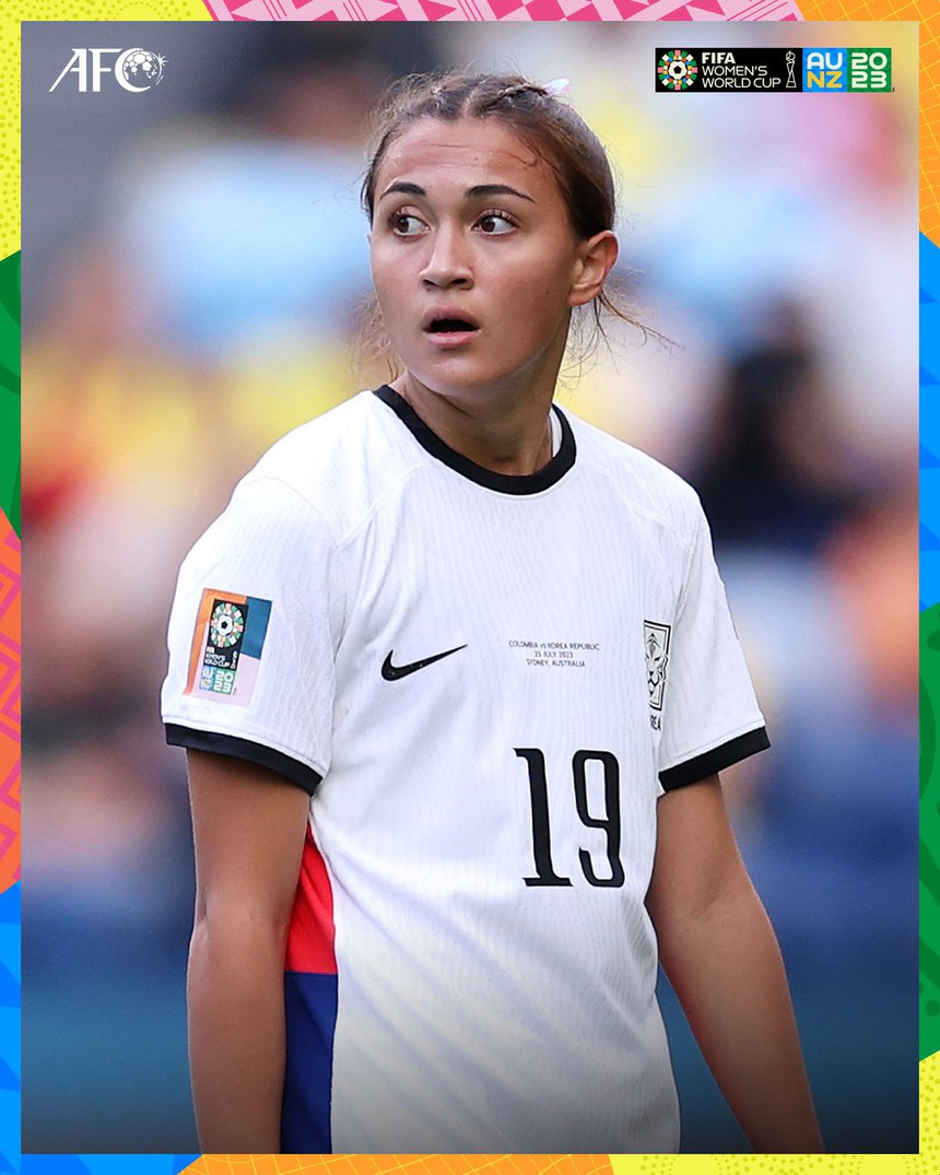 Học sinh lớp 10 của Hàn Quốc ra sân ở World Cup, đi vào lịch sử - Ảnh 2. Học sinh lớp 10 của Hàn Quốc ra sân ở World Cup, đi vào lịch sử - Ảnh 2.