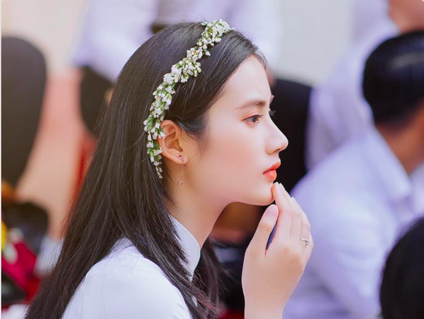 Hành trình 'lột xác' ngoạn mục của Tân Hoa hậu Thế giới Việt Nam Huỳnh Trần Ý Nhi - Ảnh 9. Hành trình 'lột xác' ngoạn mục của Tân Hoa hậu Thế giới Việt Nam Huỳnh Trần Ý Nhi - Ảnh 9.