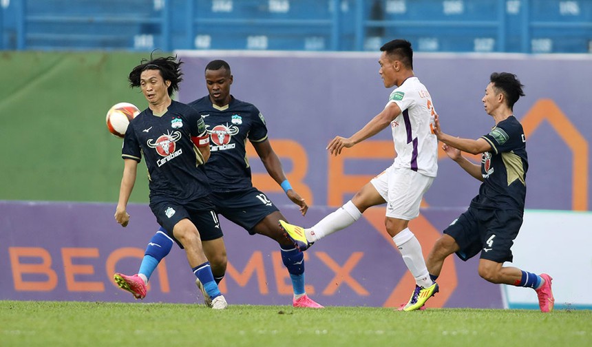 Nhận định, soi kèo SLNA vs Bình Dương (18h00, 29/7), vòng 3 giai đoạn 2 V-League - Ảnh 2.