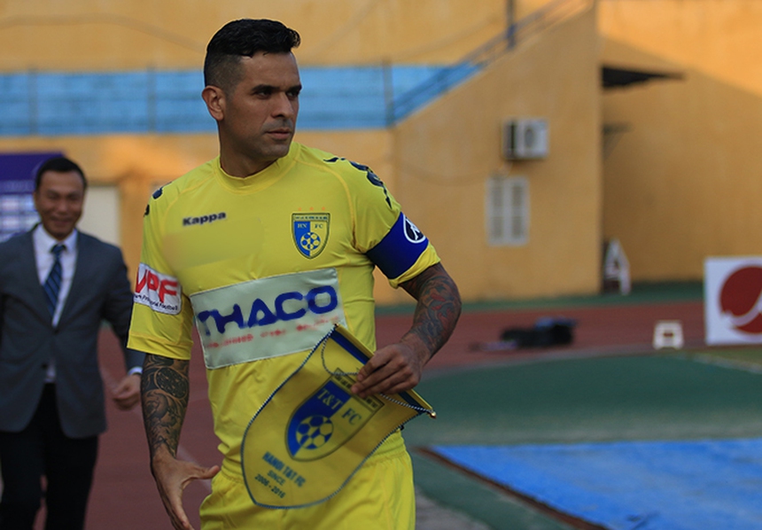 Huyền thoại ngoại binh Gonzalo: Tượng đài Hà Nội T&T từng khiến cả V-League phải run sợ - Ảnh 5.