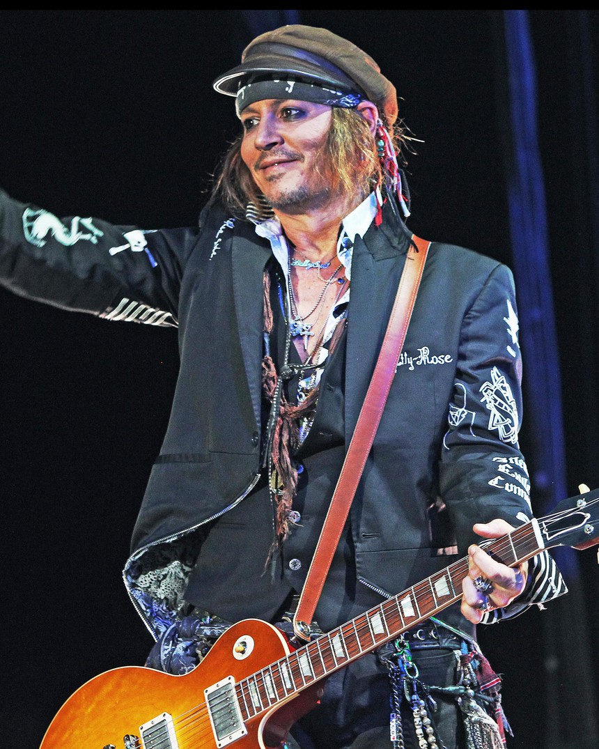 Sức khỏe của Johnny Depp gây lo ngại sau khi nam diễn viên bất tỉnh trong phòng khách sạn - Ảnh 1. Sức khỏe của Johnny Depp gây lo ngại sau khi nam diễn viên bất tỉnh trong phòng khách sạn - Ảnh 1.