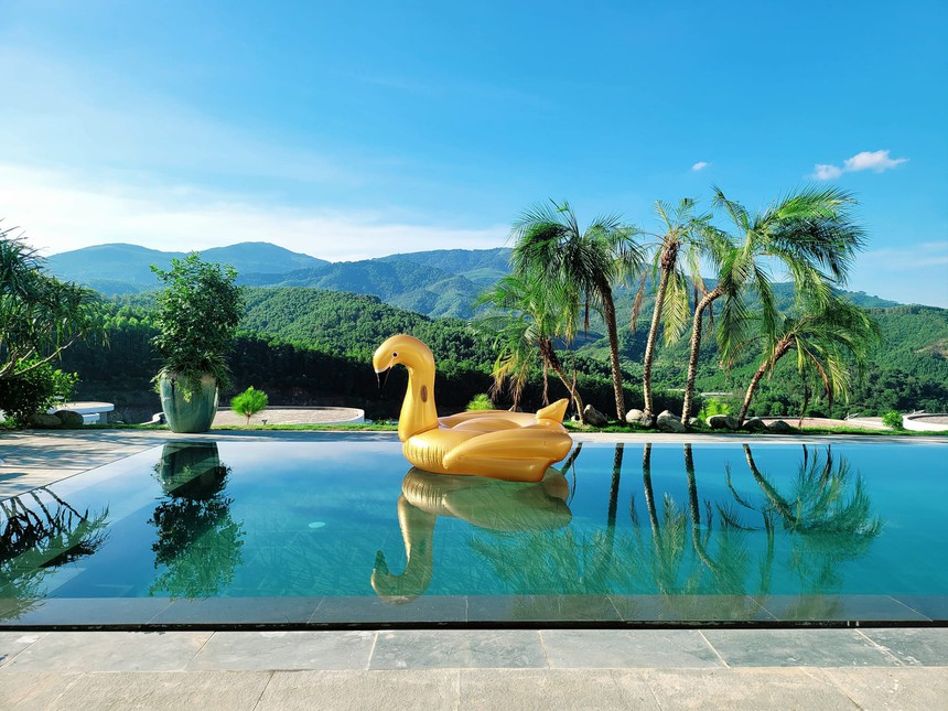 Cận cảnh căn biệt thự như resort 5 sao của diễn viên Mạnh Trường - Ảnh 5.