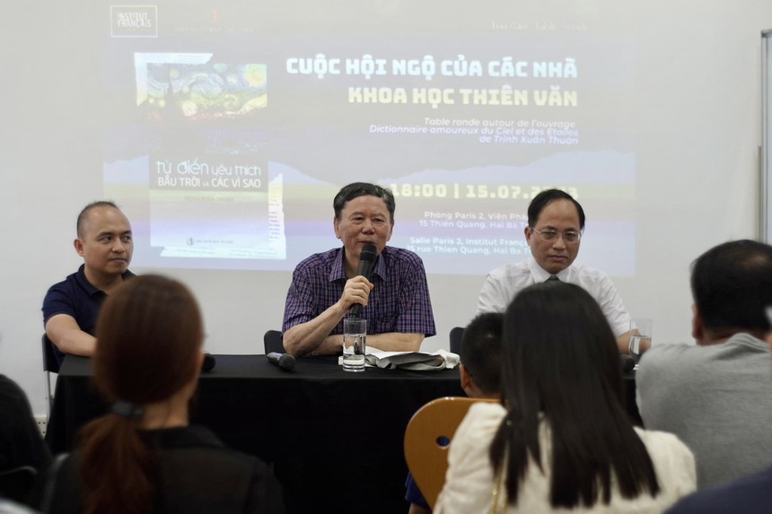 Gặp lại tác giả được đưa vào sách giáo khoa: Hiểu vũ trụ qua cuốn từ điển thiên văn giàu chất thơ - Ảnh 8.