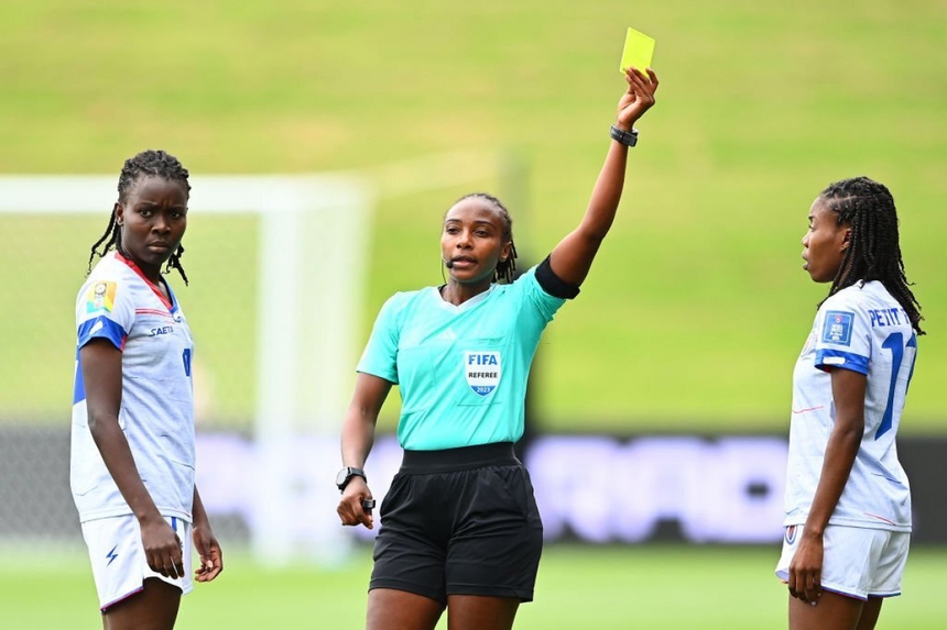 Trọng tài Rwanda bắt chính trận ĐT nữ Việt Nam đấu Bồ Đào Nha - Ảnh 2.