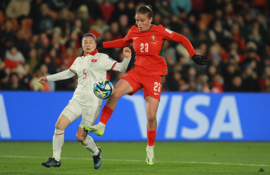 Lượt trận 2 bảng E, Việt Nam 0-2 Bồ Đào Nha: Nuối tiếc - Ảnh 1. Lượt trận 2 bảng E, Việt Nam 0-2 Bồ Đào Nha: Nuối tiếc - Ảnh 1.