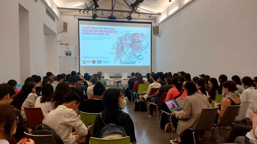 Lắng nghe tiếng nói của phụ nữ qua văn chương của người trẻ - Ảnh 4. Lắng nghe tiếng nói của phụ nữ qua văn chương của người trẻ - Ảnh 4.