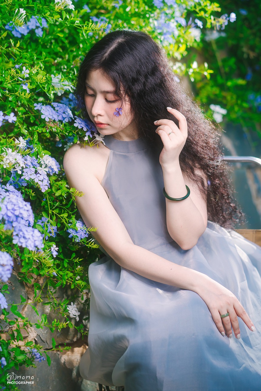 Vườn mẫu đơn đỏ rực lưng chừng đồi ở Hà Nội - điểm check in mới của hội chị em “sống ảo” - Ảnh 4.