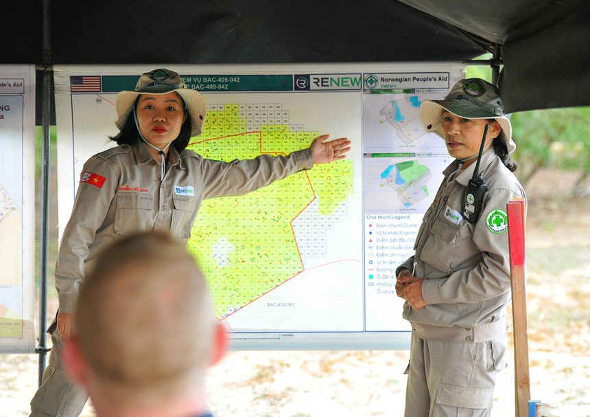 Nhiếp ảnh gia Nguyễn Á: 'Tôi đã chạm đến những điều không thể lường trước' - Ảnh 4. Nhiếp ảnh gia Nguyễn Á: 'Tôi đã chạm đến những điều không thể lường trước' - Ảnh 4.