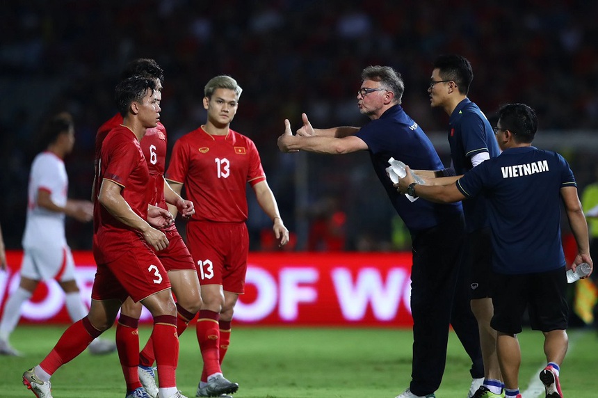 Báo Indonesia xem nhẹ ĐT Việt Nam dưới thời HLV Troussier, tự tin vượt qua vòng loại World Cup 2026 - Ảnh 3. Báo Indonesia xem nhẹ ĐT Việt Nam dưới thời HLV Troussier, tự tin vượt qua vòng loại World Cup 2026 - Ảnh 3.
