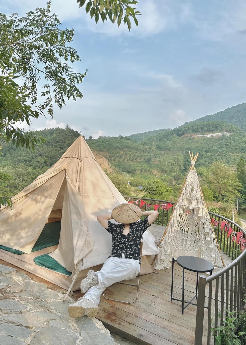 Vườn mẫu đơn đỏ rực lưng chừng đồi ở Hà Nội - điểm check in mới của hội chị em “sống ảo” - Ảnh 9.