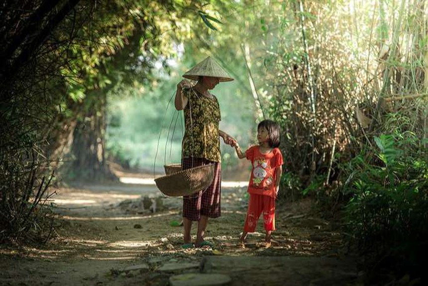 Ngẫm ngợi cuối tuần: Mong mẹ về chợ - Ảnh 1. Ngẫm ngợi cuối tuần: Mong mẹ về chợ - Ảnh 1.
