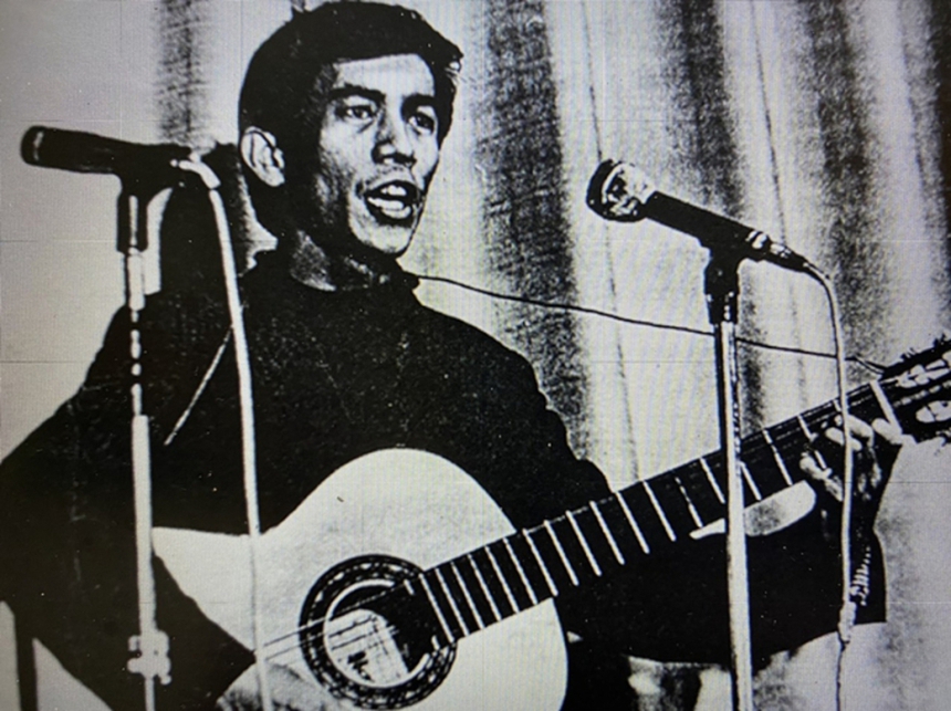 Nhạc sĩ Tôn Thất Lập - người 'bắt sóng' được tuổi xuân đương thời - Ảnh 1. Nhạc sĩ Tôn Thất Lập - người 'bắt sóng' được tuổi xuân đương thời - Ảnh 1.