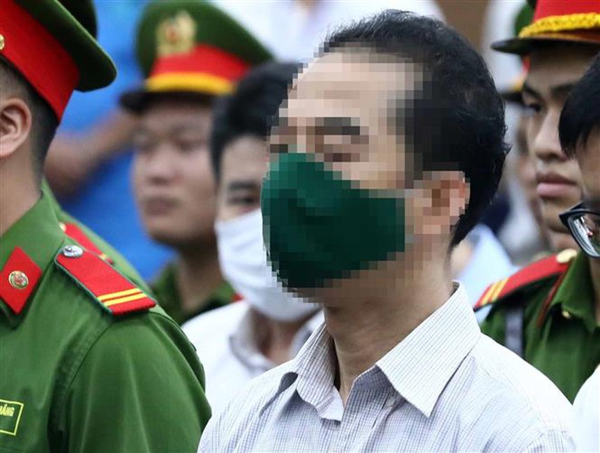 Vụ 'Chuyến bay giải cứu': Tuyên phạt tù chung thân 4 bị cáo - Ảnh 4. Vụ 'Chuyến bay giải cứu': Tuyên phạt tù chung thân 4 bị cáo - Ảnh 4.