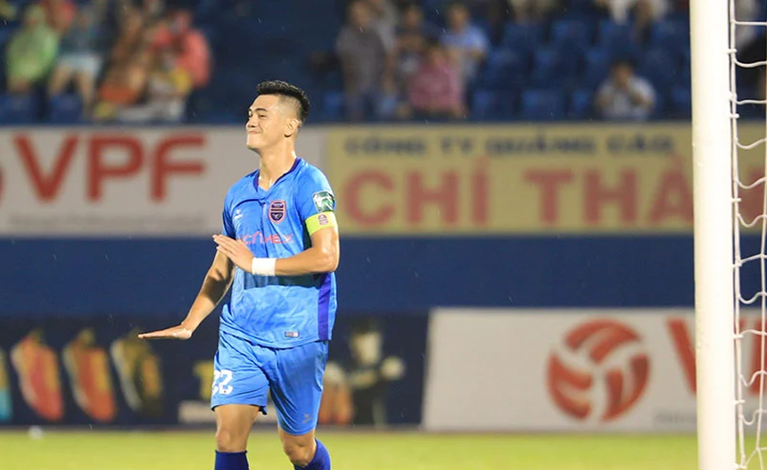 Tiến Linh, Vĩ Hào đáp trả HLV Lê Huỳnh Đức sau khi bị chê - Ảnh 1.