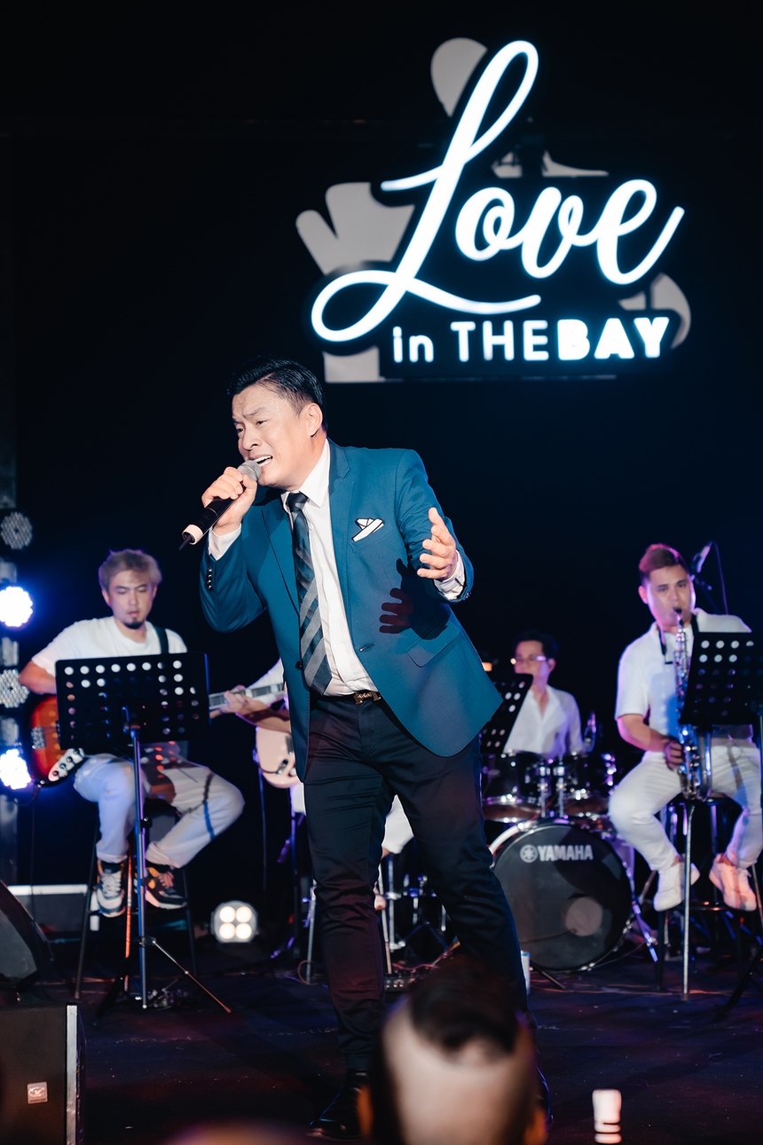 'Anh Hai' Lam Trường đáp ứng yêu cầu đặc biệt của fan vì 'bố cháu bằng tuổi chú' - Ảnh 4. 'Anh Hai' Lam Trường đáp ứng yêu cầu đặc biệt của fan vì 'bố cháu bằng tuổi chú' - Ảnh 4.