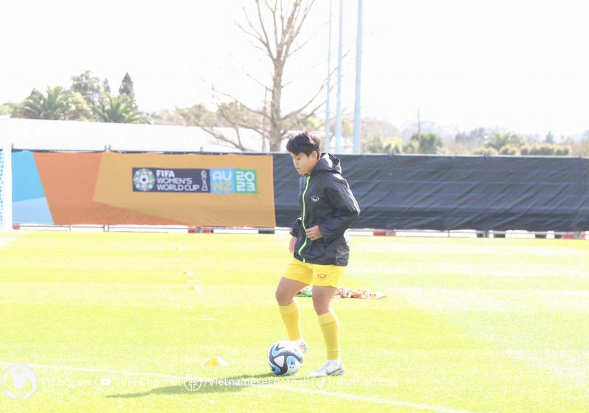 Đội tuyển nữ Việt Nam quyết chiến đấu vì màu cờ, sắc áo - Ảnh 2. Đội tuyển nữ Việt Nam quyết chiến đấu vì màu cờ, sắc áo - Ảnh 2.