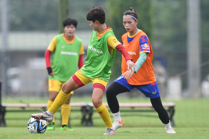 Chuyển nhượng bóng đá ngày 3/7: TPHCM mượn trung vệ Việt kiều của Bình Định - Ảnh 3.