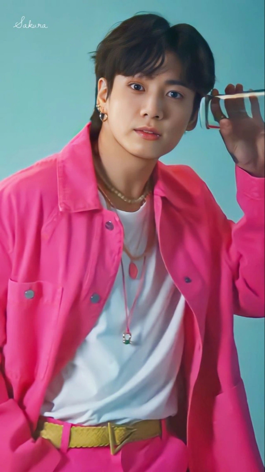 Nàng thơ của Jungkook BTS trong MV sắp tới tài sắc cỡ nào? - Ảnh 3.