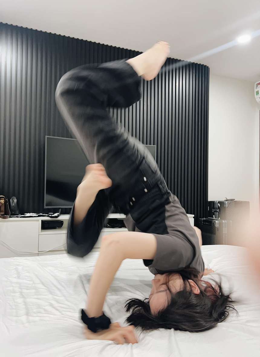 Sao Việt 3/7: Lệ Quyên khẳng định 'chủ quyền' với tình trẻ; Vợ chồng Nhã Phương trốn con đi du lịch - Ảnh 5.