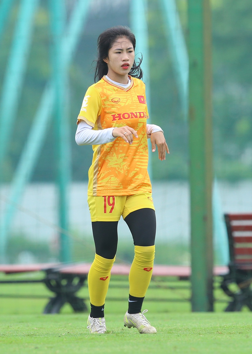 Đội tuyển nữ Việt Nam chờ đợi sự tươi mới trên hàng công - Ảnh 1.