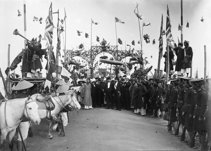 Ảnh = Ký ức = Lịch sử (kỳ 75): Dấu ấn của một viên toàn quyền - Ảnh 8. Ảnh = Ký ức = Lịch sử (kỳ 75): Dấu ấn của một viên toàn quyền - Ảnh 8.