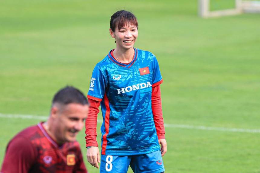 Tuyển thủ Việt Nam lên tiếng sau khi được CLB châu Âu săn đón, cơ hội sát cánh với Huỳnh Như mở ra - Ảnh 2.