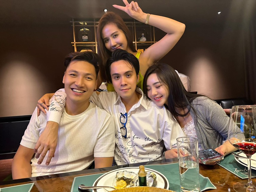 Sao Việt 31/7: Phương Oanh xinh đẹp khi đi trăng mật, Hải Tú bất ngờ tái xuất mạng xã hội - Ảnh 6.