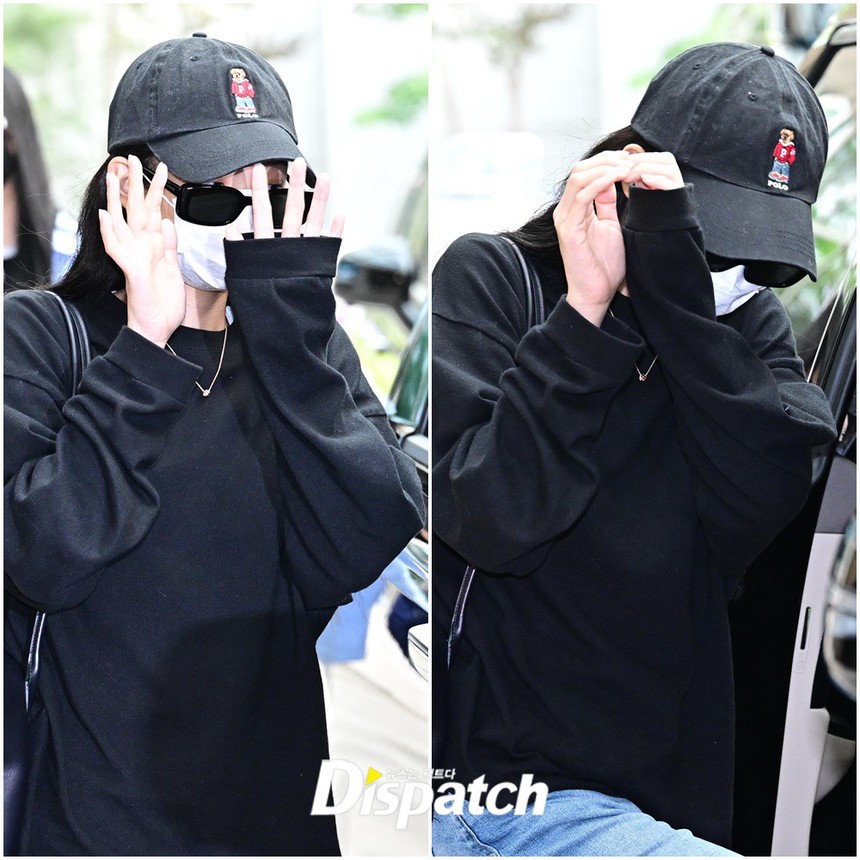 Blackpink về nước sau 2 đêm diễn tại Hà Nội, Rosé diện quần cực đáng yêu - Ảnh 4. Blackpink về nước sau 2 đêm diễn tại Hà Nội, Rosé diện quần cực đáng yêu - Ảnh 4.