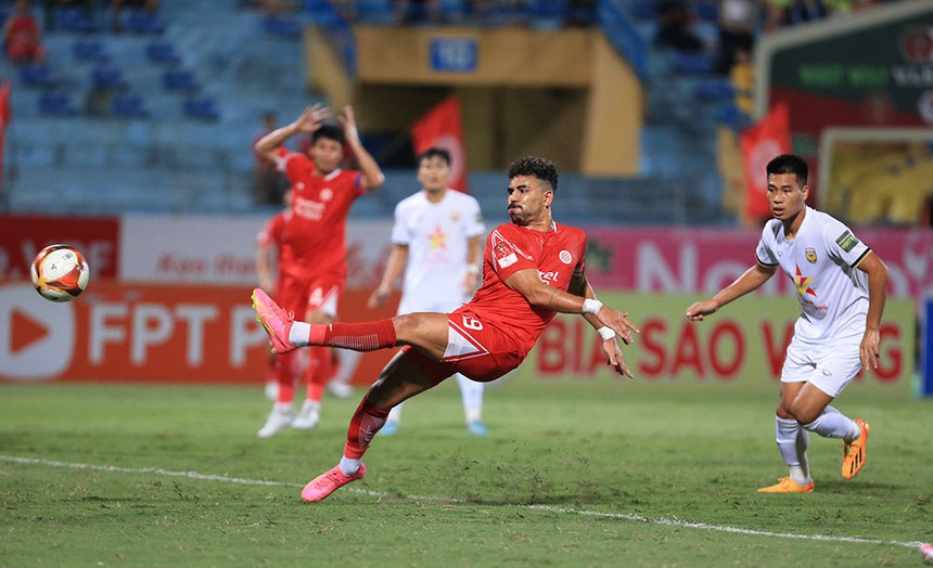 Soi kèo Viettel vs Bình Định, nhận định bóng đá vòng 4 giai đoạn 2 V-League (19h15, 1/8) - Ảnh 2.