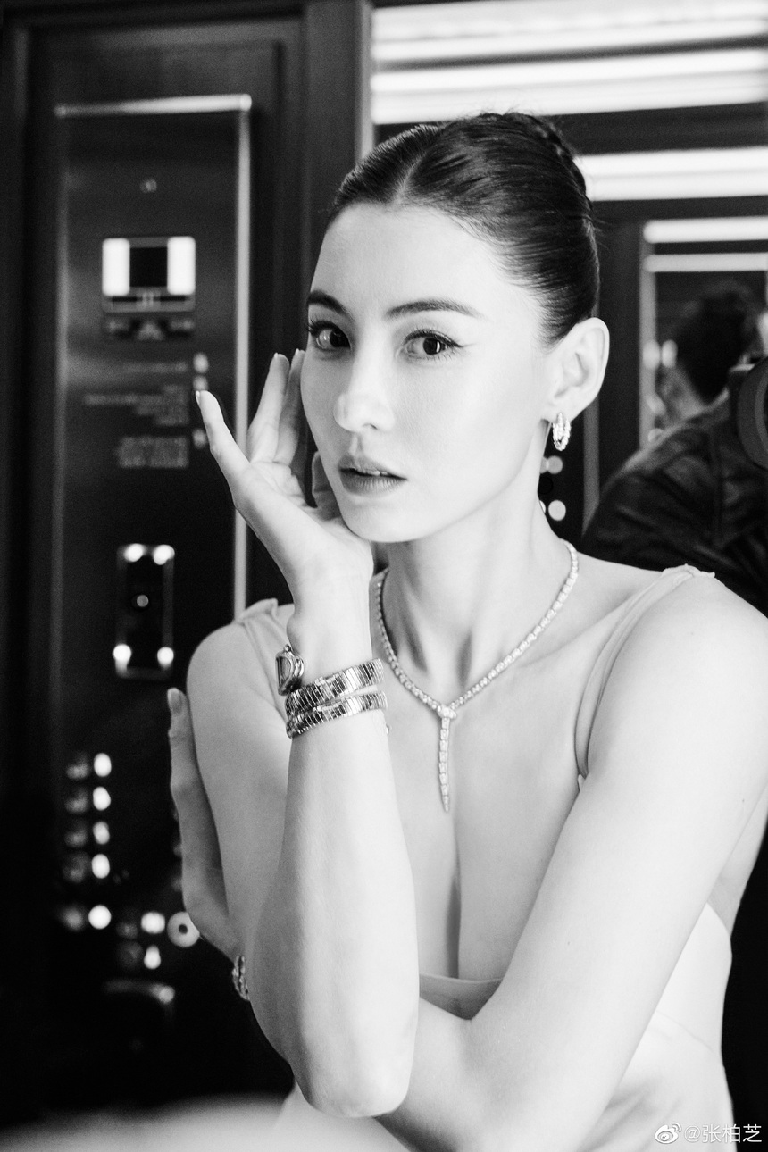 Khó tin trước vóc dáng sau 3 lần sinh con của ngọc nữ Trương Bá Chi - Ảnh 8.