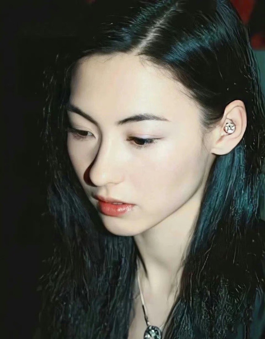 Trương Bá Chi và cuộc tình bí ẩn hậu ly hôn Tạ Đình Phong - Ảnh 4.