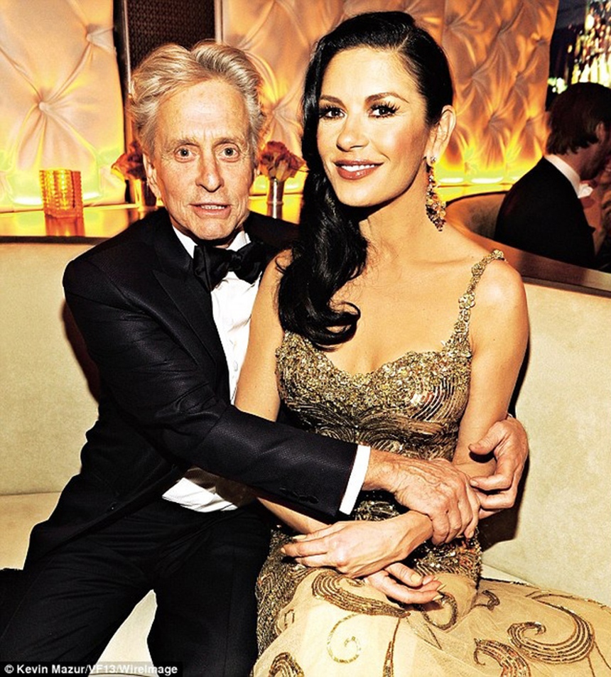 Ngôi sao phim 'Bản năng gốc' Michael Douglas chia sẻ cách làm chủ các cảnh 'giường chiếu' trên phim - Ảnh 6.